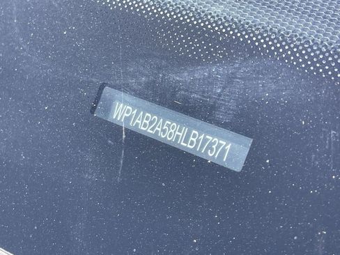 Used 2017 Porsche Macan S AWD/4WD image 12