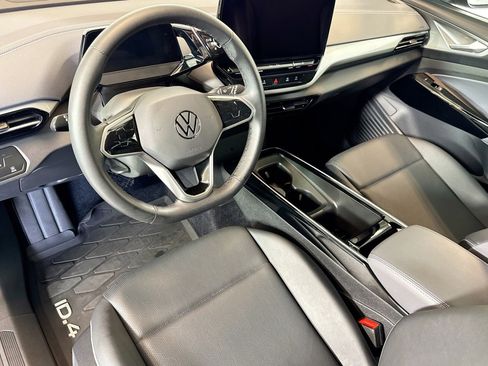 Used 2023 Volkswagen ID.4 S RWD image 9