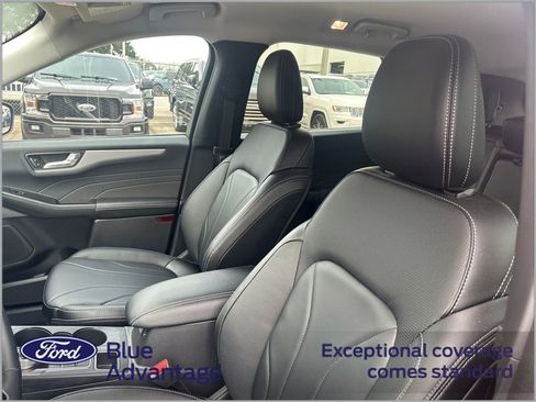 Used 2026 Ford Escape SE w/ PHEV Premium Package image 11