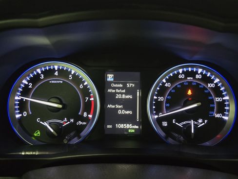 Used 2019 Toyota Highlander SE AWD/4WD image 27