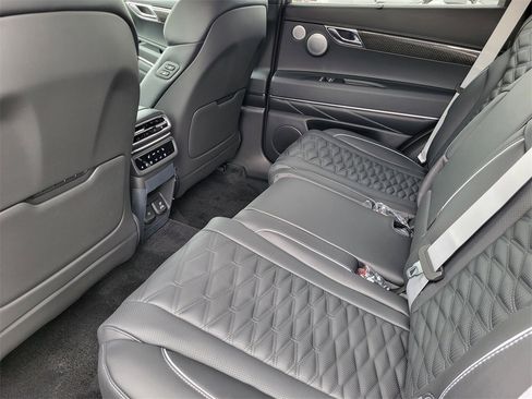 New 2026 Genesis GV80 3.5T e-SC image 10