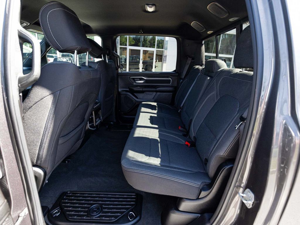Used 2023 RAM 1500 Big Horn AWD/4WD image 27