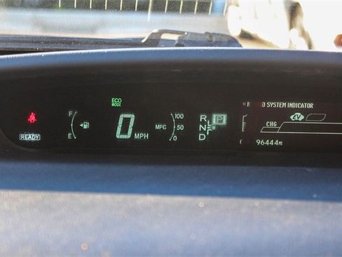 Used 2015 Toyota Prius Two image 31