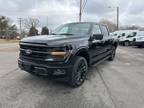 New 2026 Ford F150 XLT w/ Equipment Group 302A MID image 6