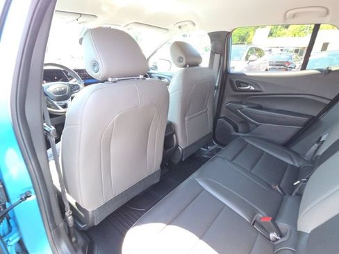Used 2025 Chevrolet Trax ACTIV w/ Driver Confidence Package FWD image 19