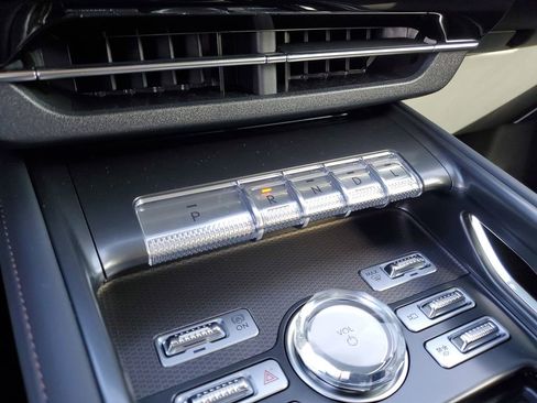 New 2026 Lincoln Nautilus Premier w/ Equipment Group 102A AWD/4WD image 29