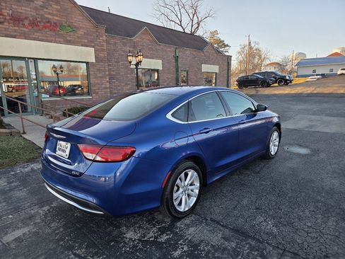 Used 2015 Chrysler 200 Limited image 6