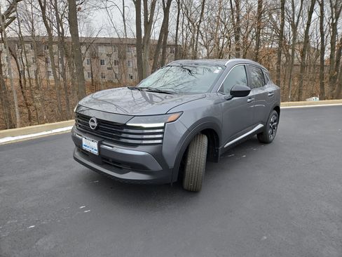 New 2026 Nissan Kicks SV w/ SV Premium Package image 4