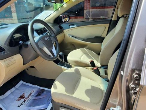 Used 2014 Hyundai Accent GLS FWD image 13