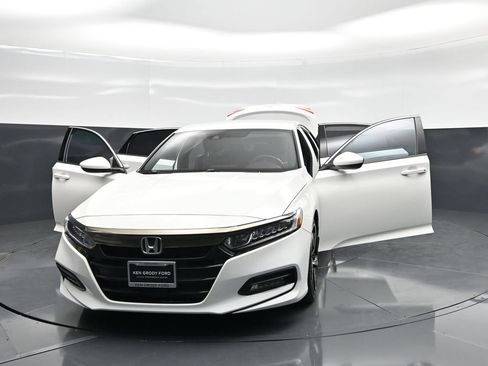 Used 2019 Honda Accord Sport image 30