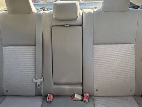 Used 2015 Toyota Corolla LE image 13