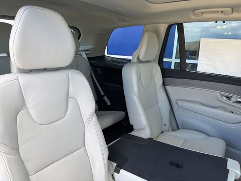 New 2026 Volvo XC90 T8 Ultra w/ Protection Package Premier AWD/4WD image 24