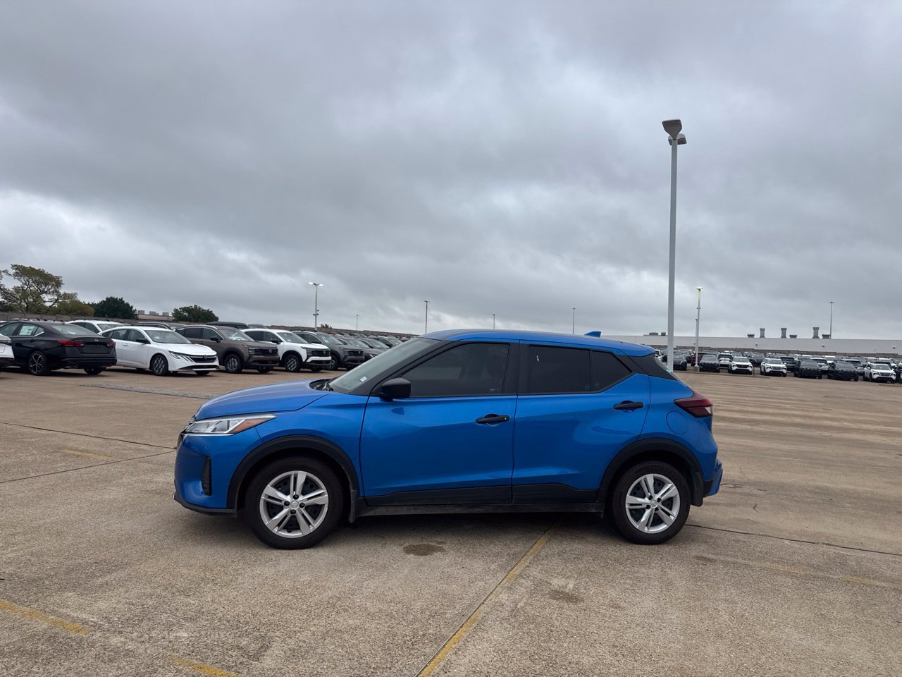 Used 2025 Nissan Kicks Play S FWD image 15
