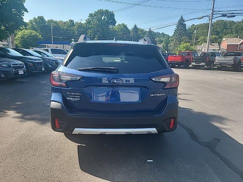 Used 2020 Subaru Outback Limited image 4