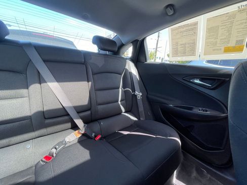 Used 2024 Chevrolet Malibu LT image 40