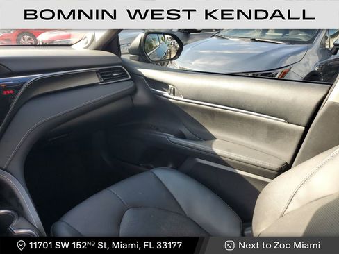 Used 2022 Toyota Camry XSE image 13