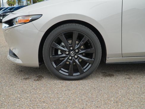 Used 2024 MAZDA MAZDA3 s image 12