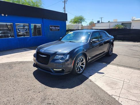 Used 2018 Chrysler 300 S w/ 300S Premium Group image 3