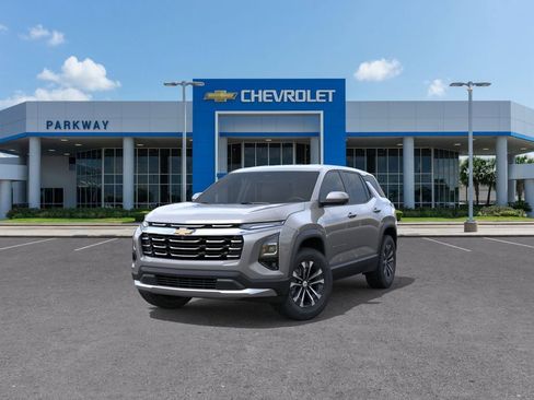 New 2026 Chevrolet Equinox LT image 8
