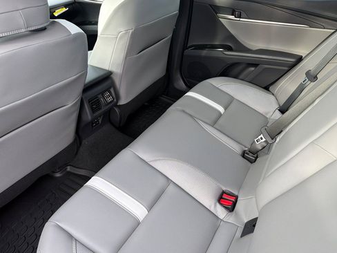 Used 2026 Toyota Camry SE w/ Convenience Package image 14
