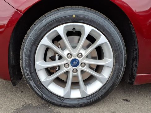 Used 2019 Ford Fusion Energi Titanium FWD image 27