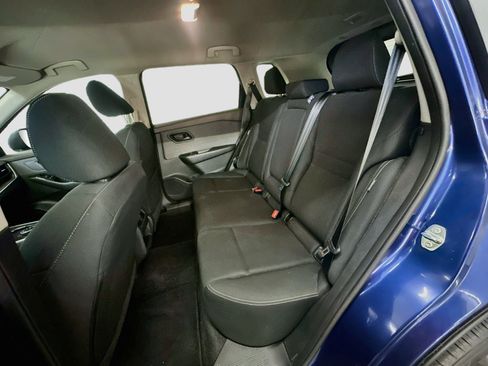 Used 2023 Nissan Rogue S AWD/4WD image 28