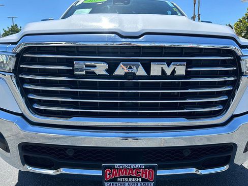 Used 2025 RAM 1500 Laramie AWD/4WD image 6