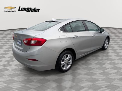 Used 2018 Chevrolet Cruze LT FWD image 5