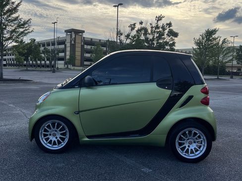 Used 2012 smart fortwo pure image 2