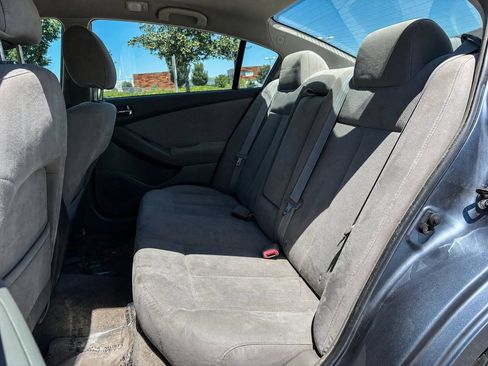 Used 2010 Nissan Altima 2.5 S FWD image 15