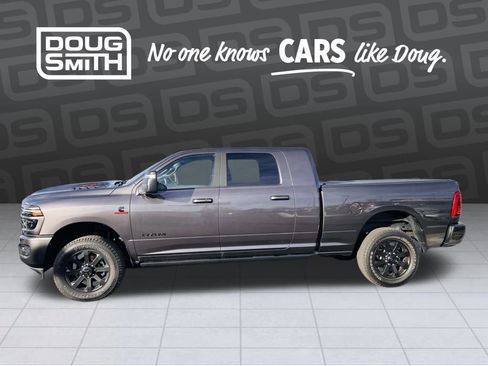Used 2025 RAM 2500 Laramie image 2