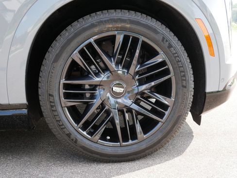 Used 2026 Cadillac Escalade IQ Sport 1 w/ LPO, ONYX Package AWD/4WD image 13