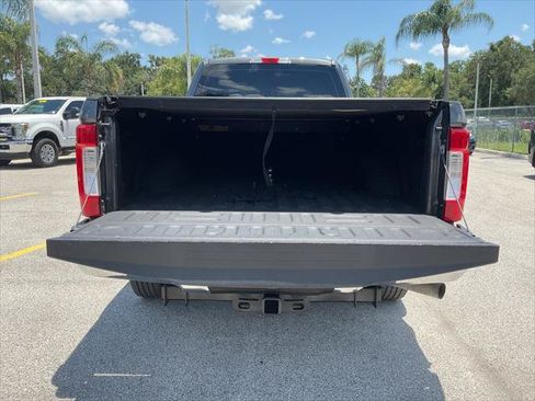 Used 2019 Ford F250 XL w/ Power Equipment Group RWD image 7