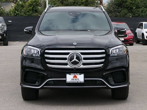 Used 2025 Mercedes-Benz GLS 450 4MATIC image 6