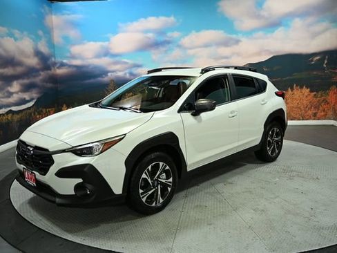Used 2025 Subaru Crosstrek 2.5i Premium w/ Crosstrek Mirror Package image 4