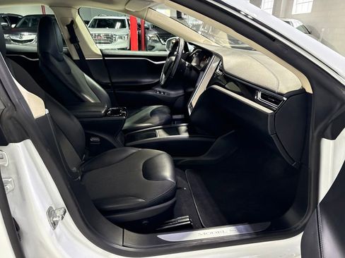 Used 2015 Tesla Model S 60 RWD image 29