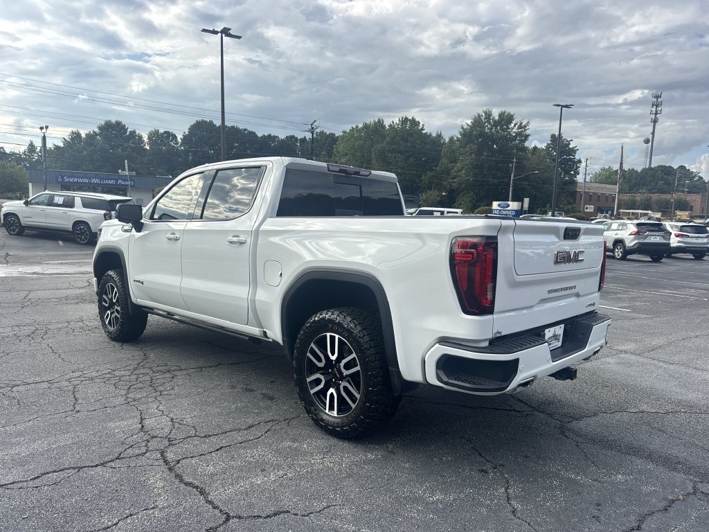 Used 2023 GMC Sierra 1500 AT4 w/ Technology Package AWD/4WD image 5