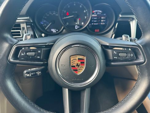 Used 2024 Porsche Macan w/ Premium Plus Package image 23