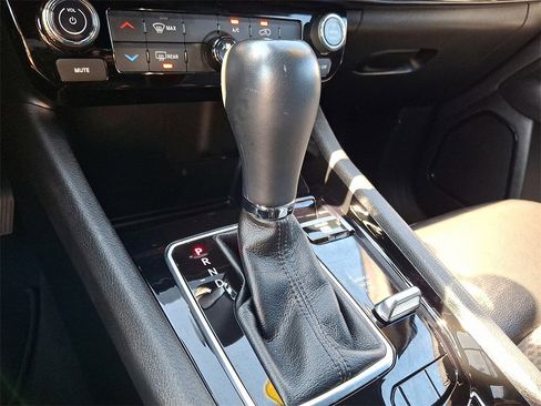 Certified 2022 Jeep Compass Altitude image 14