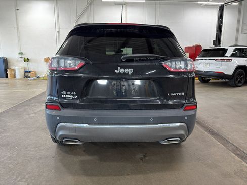 Used 2019 Jeep Cherokee Limited AWD/4WD image 5