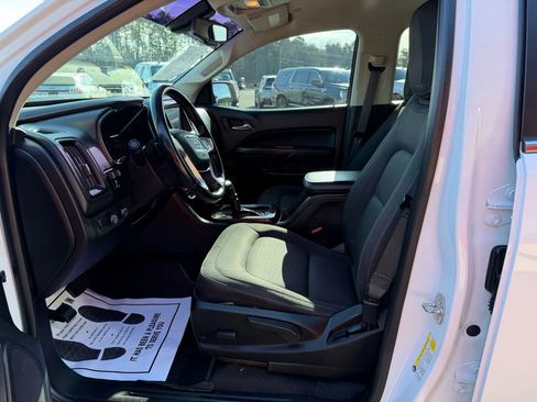 Used 2019 GMC Canyon SLE w/ Elevation Edition image 5