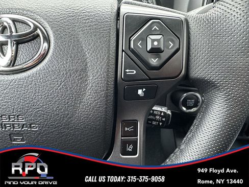 Used 2021 Toyota Tacoma TRD Off-Road w/ TRD Premium Off Road Package image 22