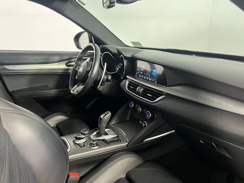 Used 2023 Alfa Romeo Stelvio Veloce image 35