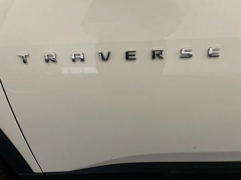 Used 2019 Chevrolet Traverse LS AWD/4WD image 22