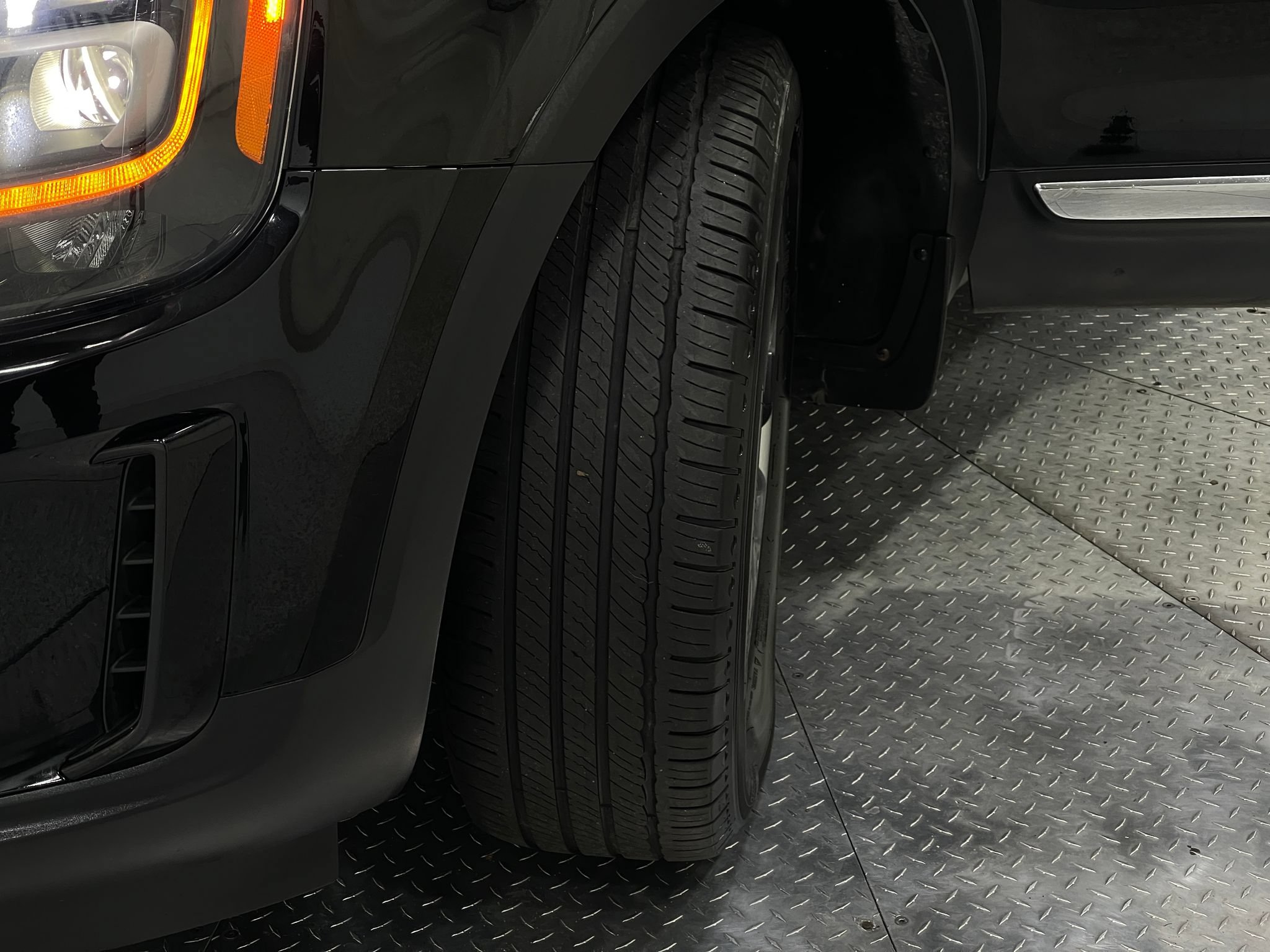 Used 2020 Kia Telluride EX AWD/4WD image 38