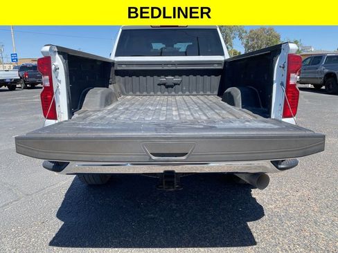 Used 2024 Chevrolet Silverado 2500 LT AWD/4WD image 10