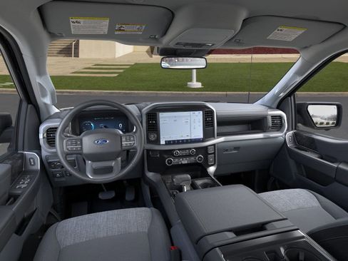 New 2025 Ford F150 Lightning XLT image 9