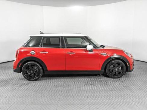 Used 2022 MINI Cooper S image 9