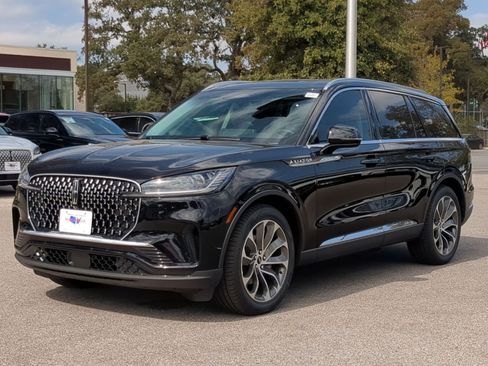 New 2025 Lincoln Aviator 2WD image 7