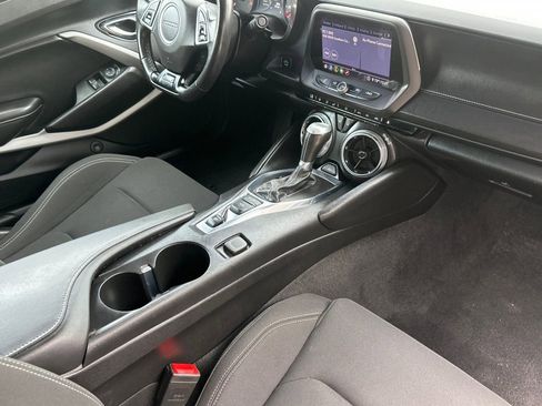 Used 2020 Chevrolet Camaro SS image 15